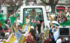 Bento XVI no Porto: a cidade rendeu-se à fé numa visita histórica que mobilizou multidões